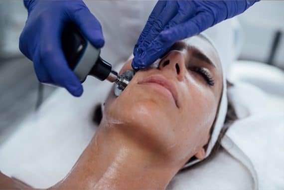 IDB_Application-Images_EDNA-PRO-MAX_Facial-Rejuvenation-Small-570x381